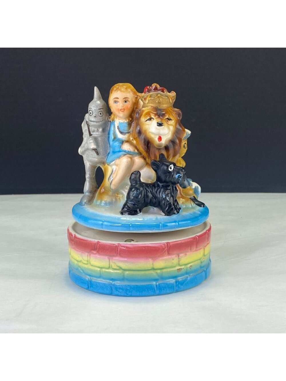 Vintage Wizard of Oz Ceramic Music Box Marked Fuji Japan
